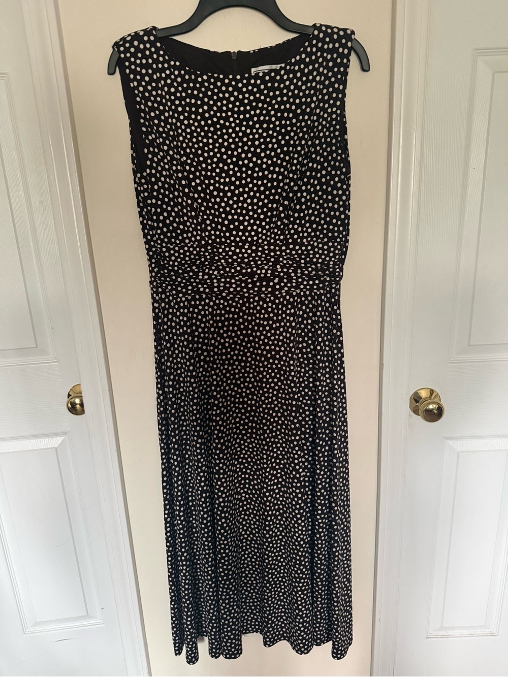 Jessica Howard Black and White Polka Dot Sleeveless Maxi Dress